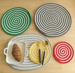 hand made placemats,size and color customized available